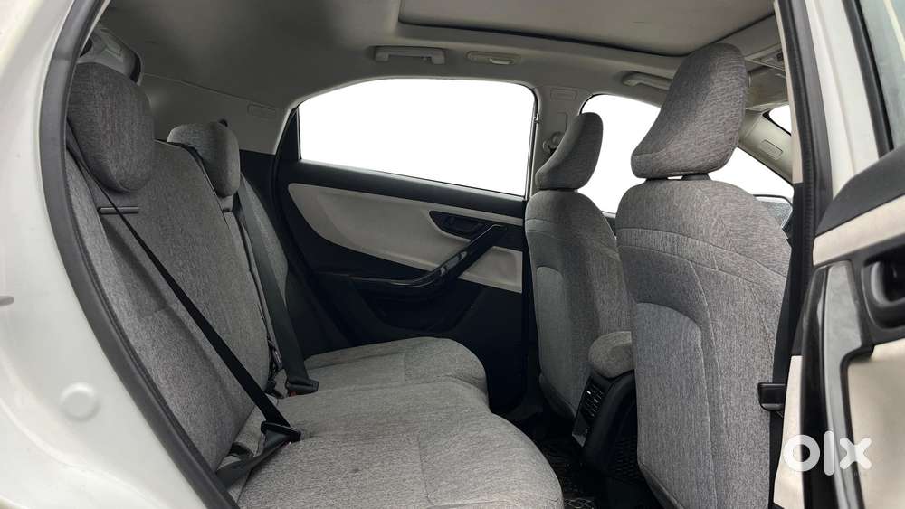 Tata Curvv Pure Plus S 1.2 Revotron Petrol 7dca, 2024, Petrol