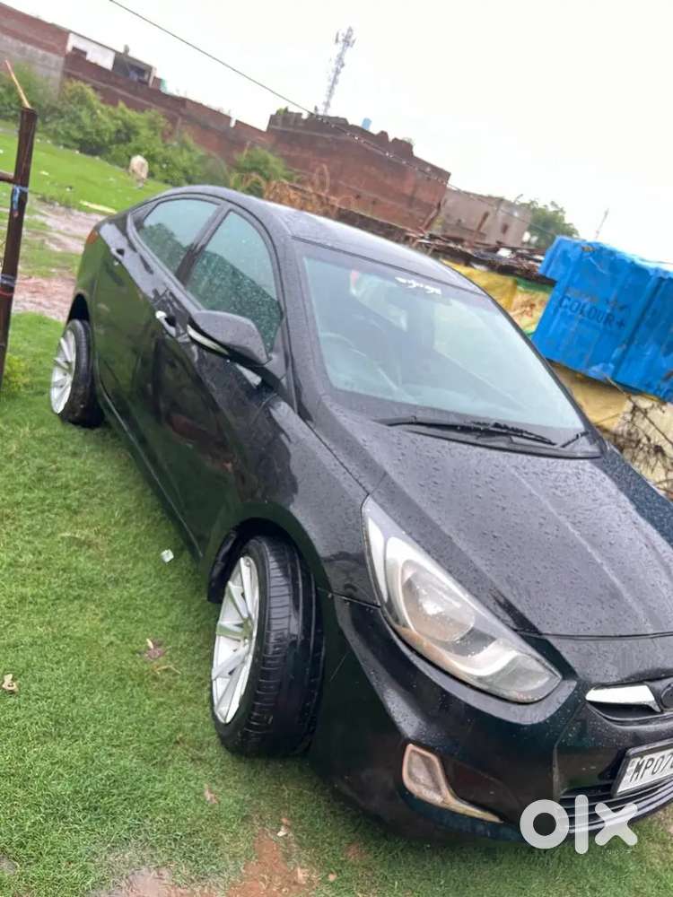 Hyundai Verna Fluidic 2013 Diesel Manual Wall Maintenan Car Good Look