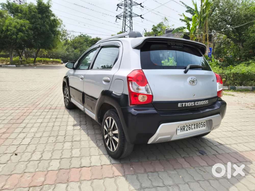 Toyota Etios Cross 1.2l G, 2016, Petrol