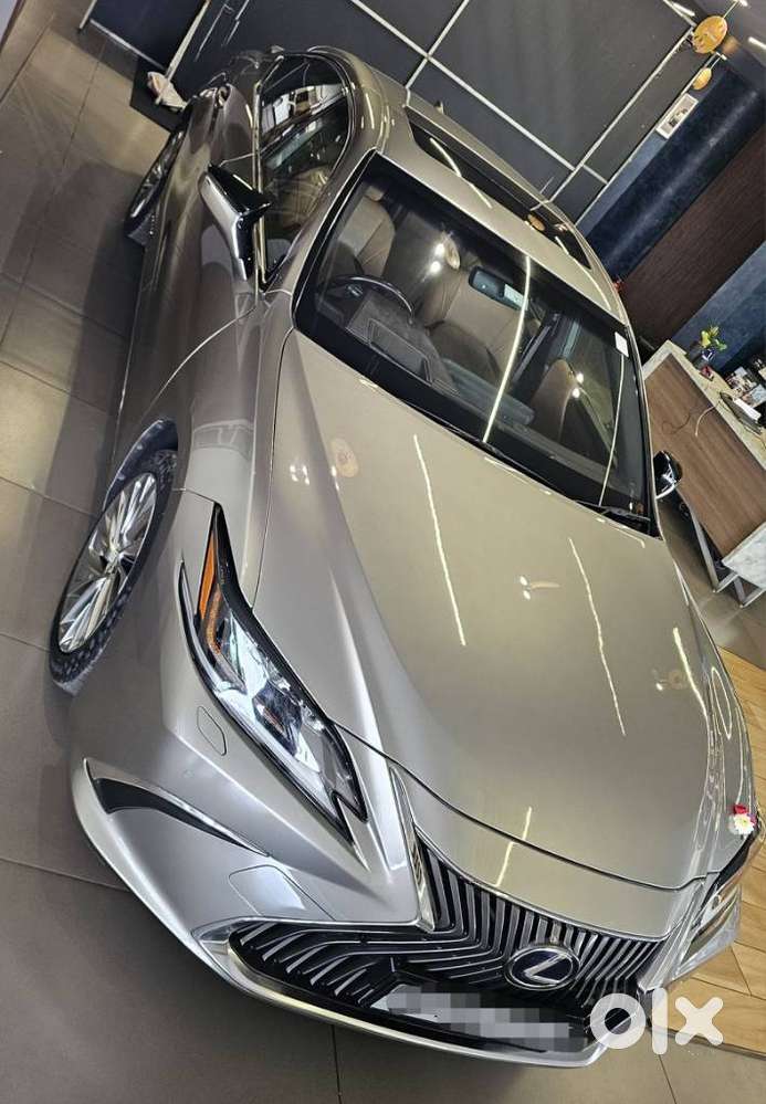 Lexus Es 300h Luxury, 2020