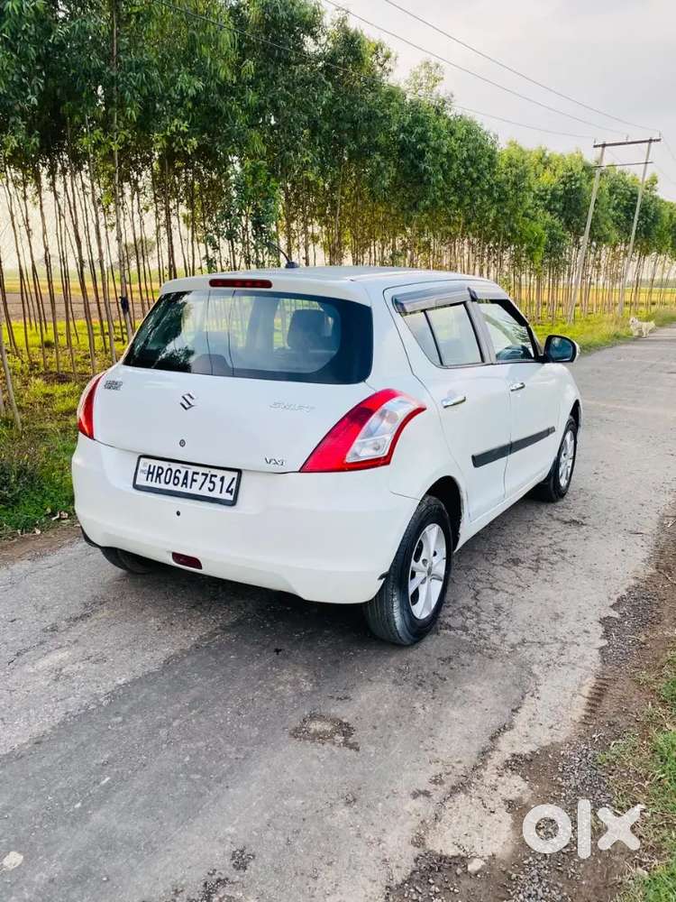 Swift Vxi 2015 Model 2nd Owner All Documents Complete New Brand Tyre