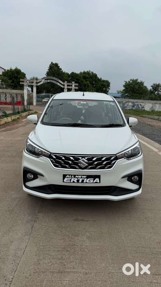 Maruti Suzuki Ertiga 2025 Cng & Hybrids 24000 Km Driven