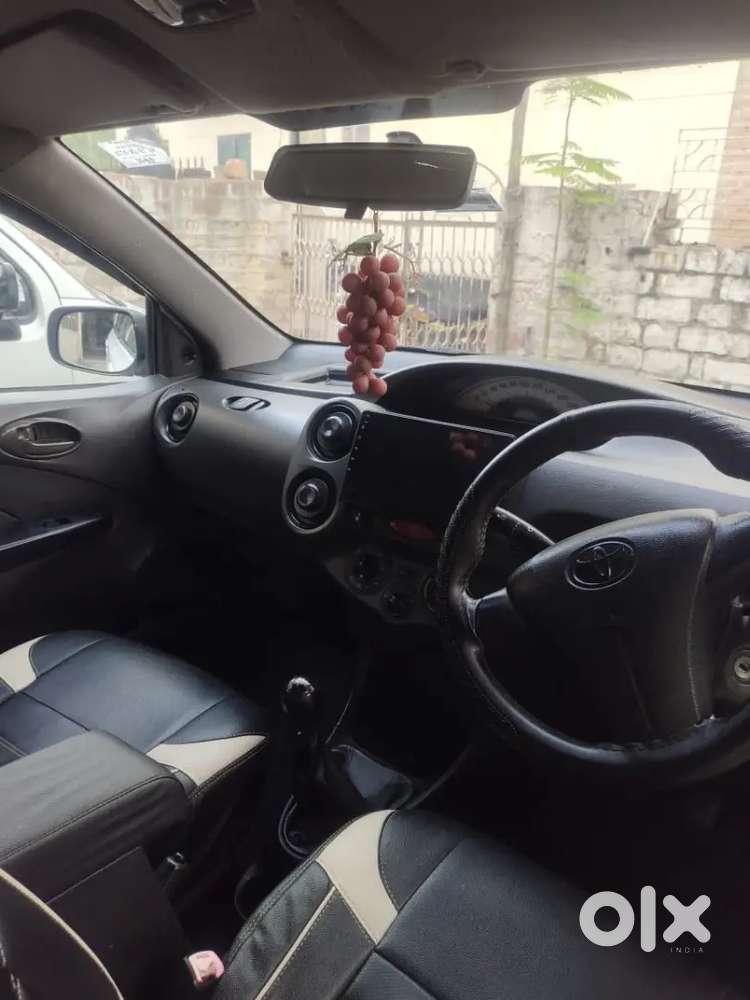 Toyota Etios 2012 Cng & Hybrids 130000 Km Driven