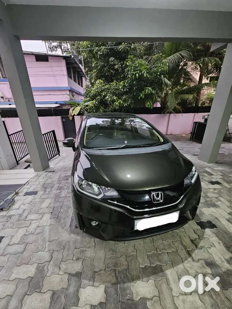 Honda Jazz 2016 Petrol Well Maintained