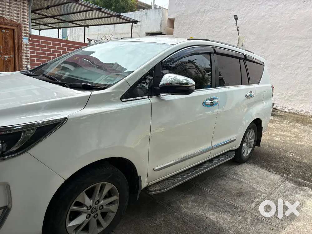 Toyota Innova Crysta 2019