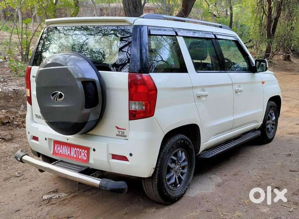 Mahindra Tuv 300 T10 Amt (automatic), 2018, Diesel