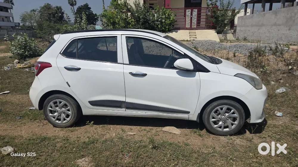 Hyundai Grand I10 2017 Petrol Well Maintained