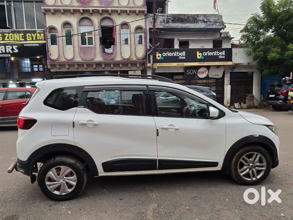 Renault Triber Rxz, 2020, Petrol