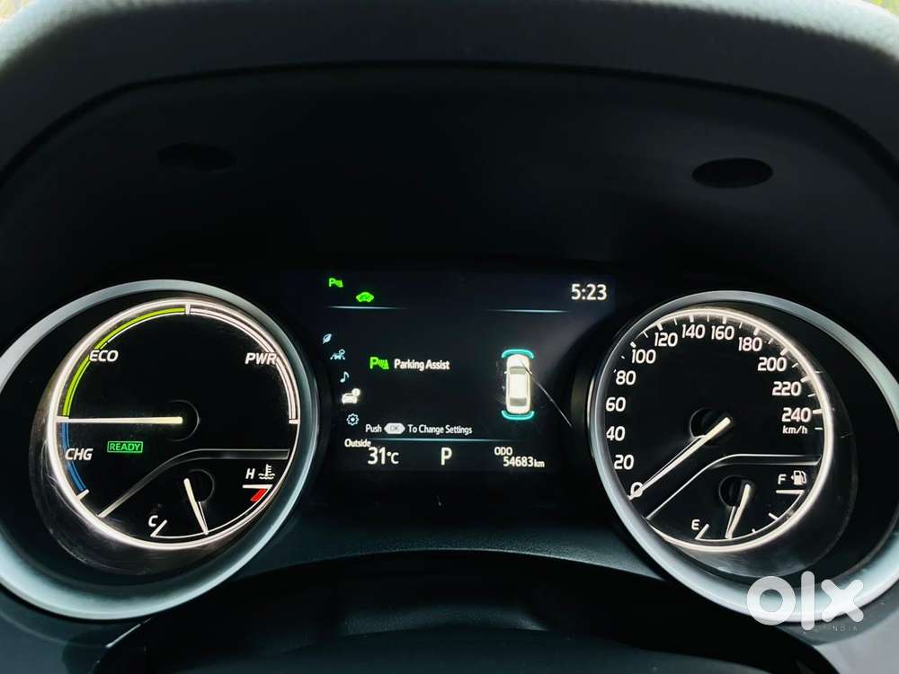 Toyota Camry Hybrid, 2020, Petrol
