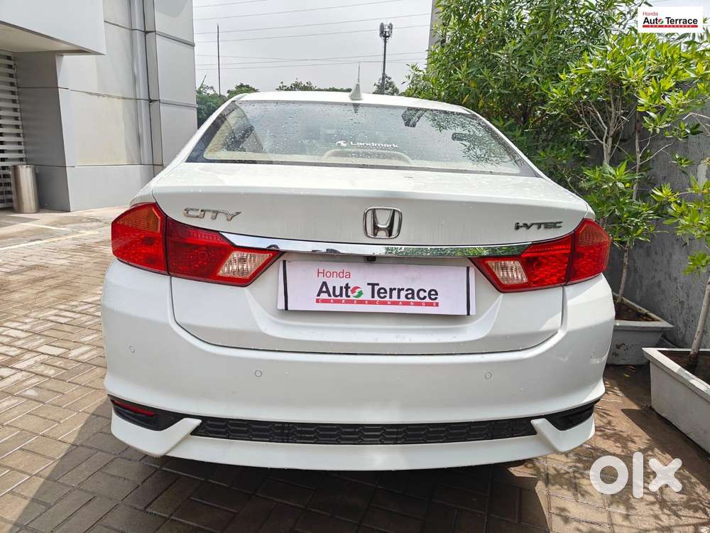 Honda City V Mt, 2022, Petrol