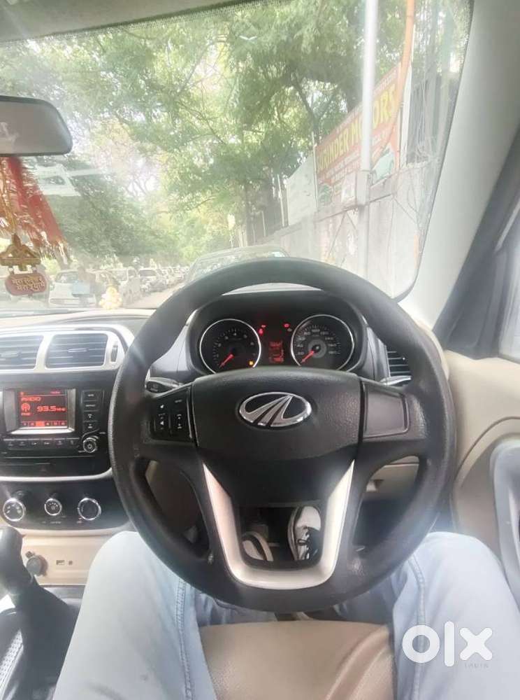 Mahindra Tuv 300 Mhawk100 T8, 2016, Diesel