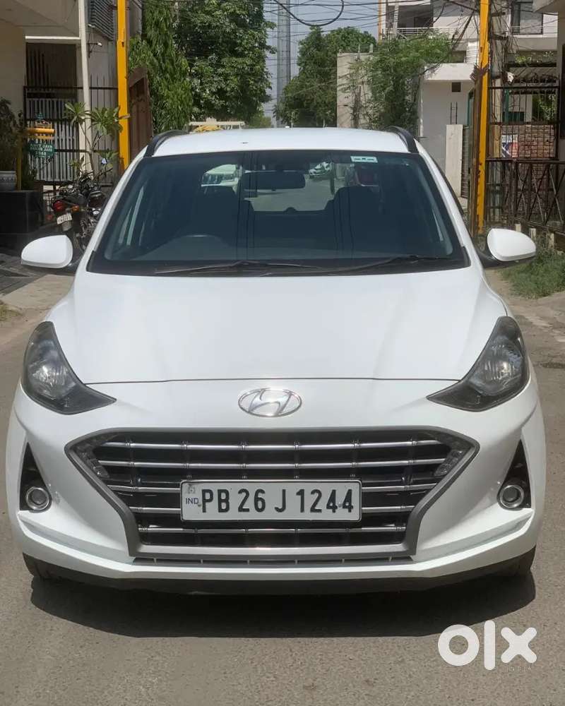 I10 Nios Cng + Petrol Company Fitted 2022 Model 1 Owner Full Insurance