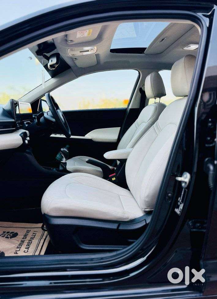 Hyundai Verna 1.5 Sx Petrol Mt, 2023, Petrol