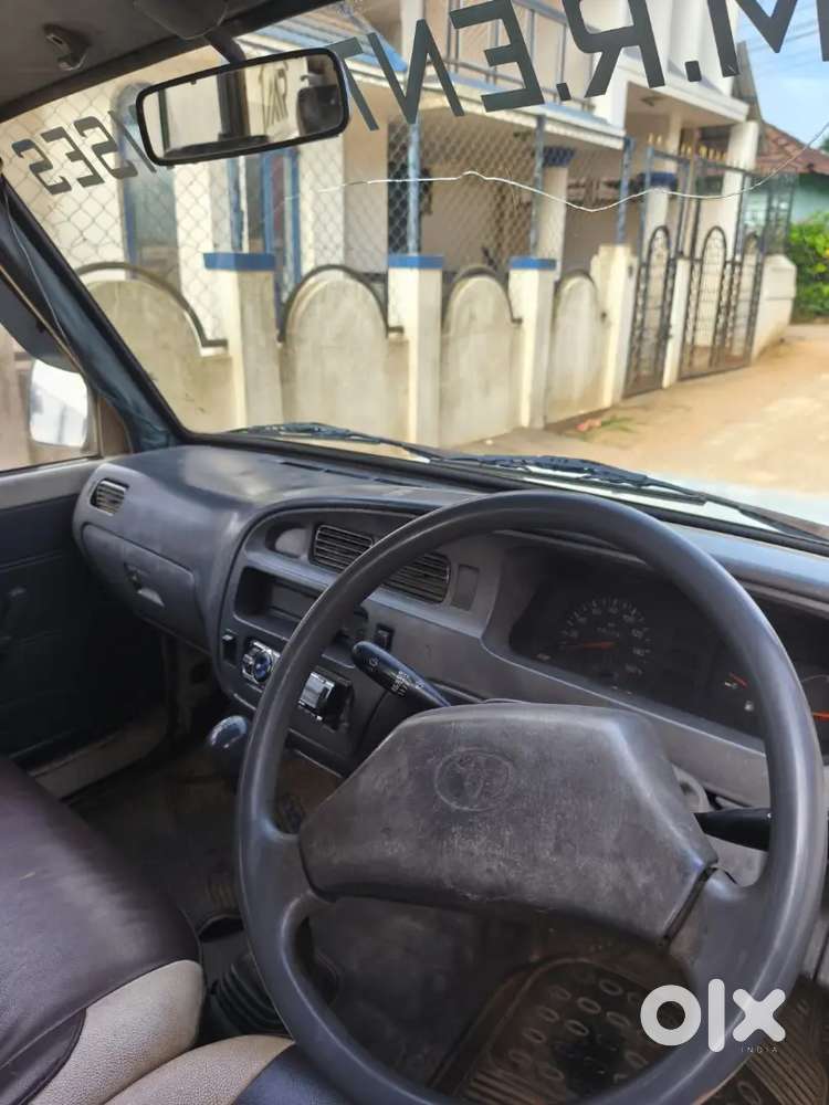 Toyota Qualis Gs 2000