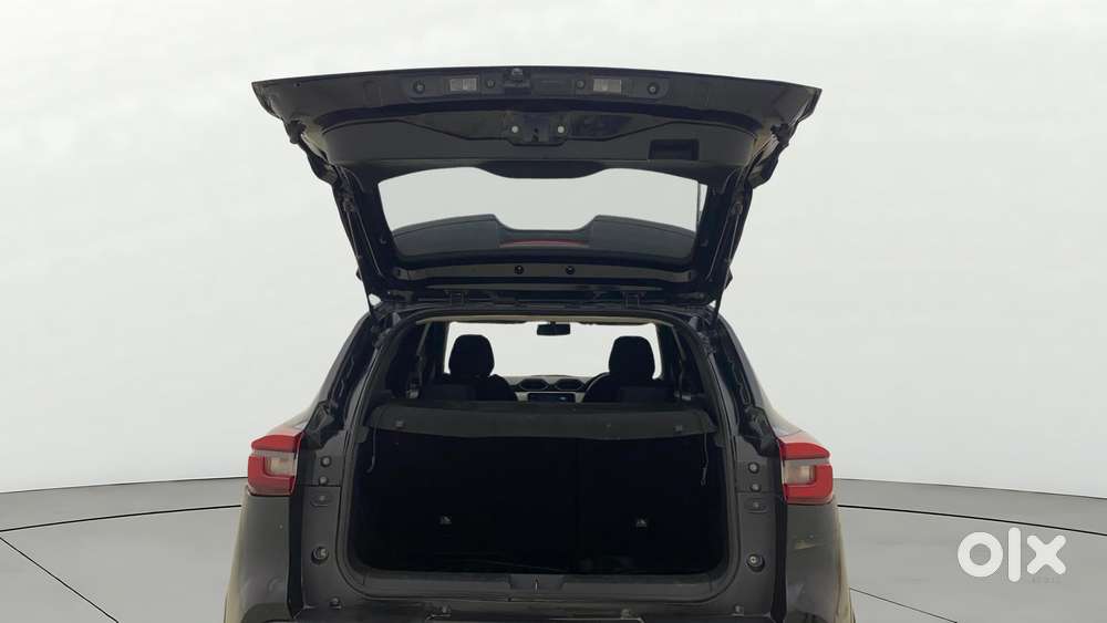 Nissan Magnite 1.0 Xv, 2021, Petrol