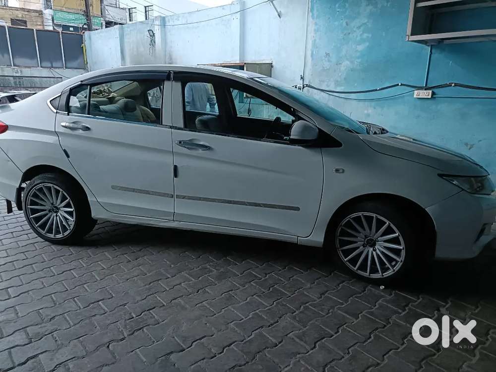 Honda City Zx 2015 Petrol Well Maintained