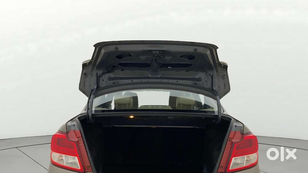 Maruti Suzuki Swift Dzire Amt Zxi, 2018, Petrol