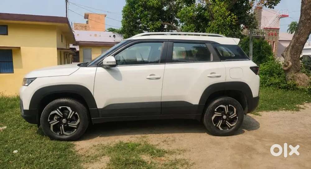 Maruti Suzuki Brezza 2023 Petrol 13500 Km Driven