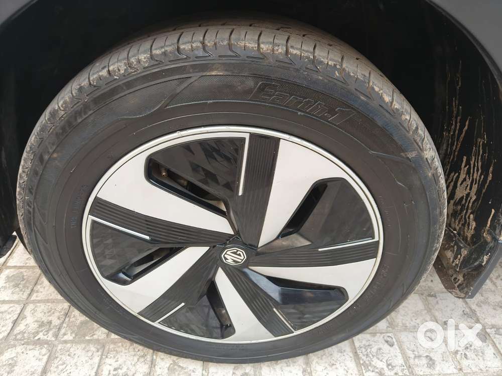 Mg Zs Ev Exclusive Iconic Ivory, 2022, Electric