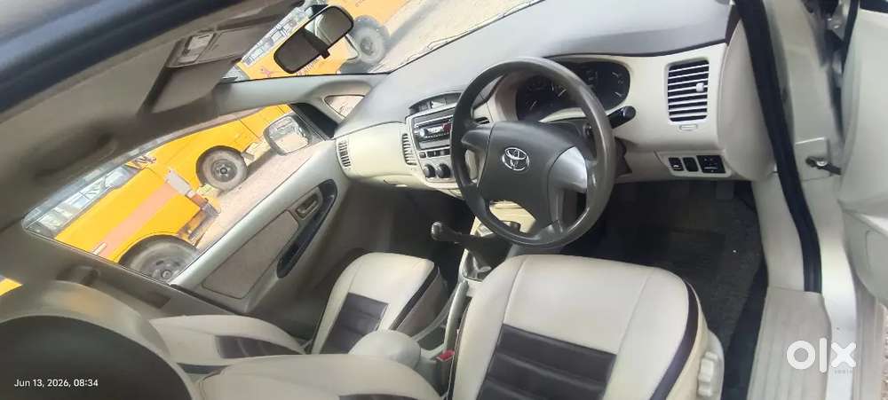 Toyota Innova 2013 Diesel 240000 Km Driven