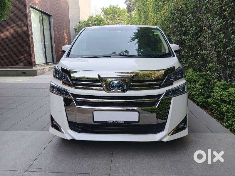 Toyota Vellfire Vip – Executive Lounge, 2022, Petrol