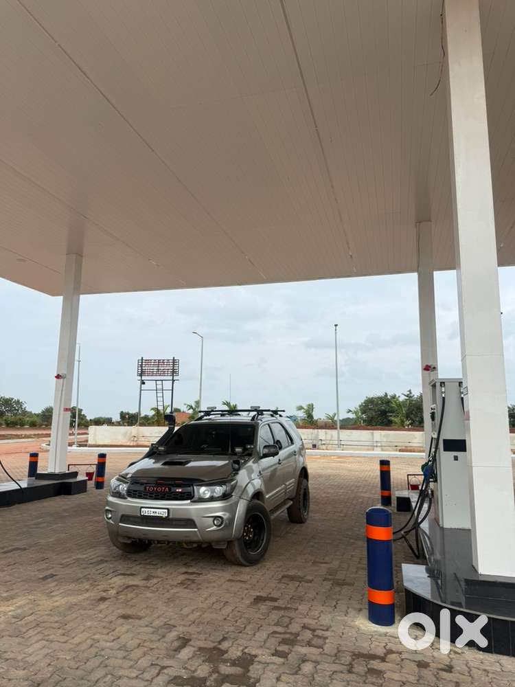 Toyota Fortuner Diesel 2010 Manual