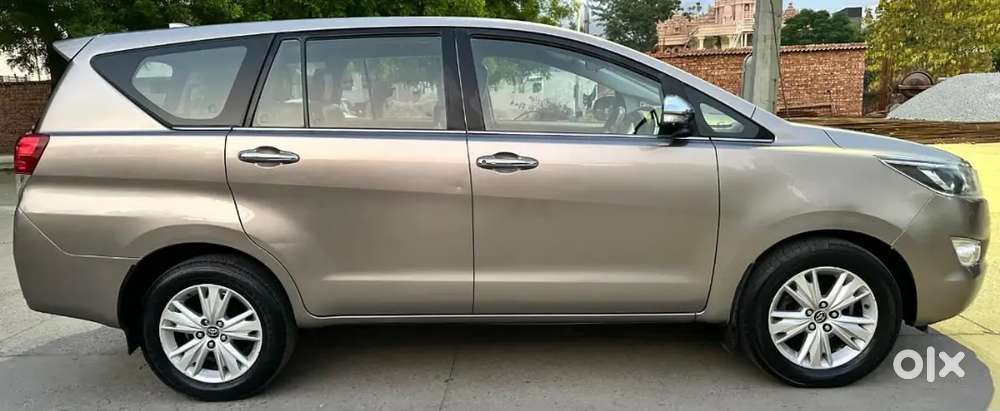 2016 Model Toyota Innova Crysta 2.8z Automatic Single Owner 68,000 Km