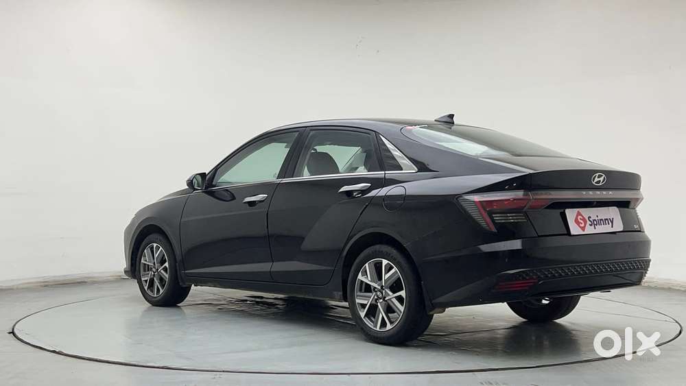 Hyundai Verna 1.5 Sx Petrol Mt, 2023, Petrol