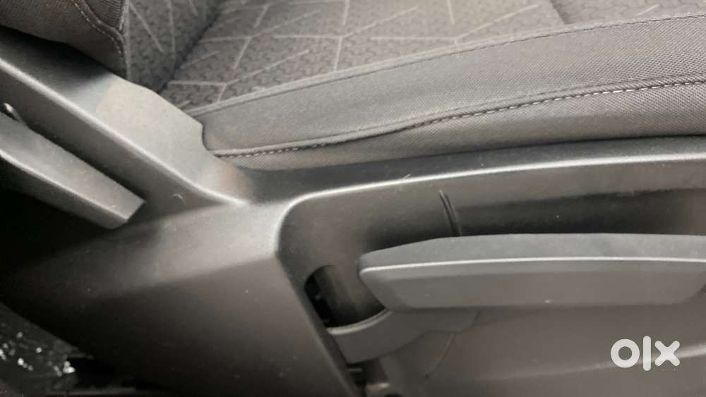 Tata Punch 1.2 Revotron Accomplished Dazzle Pack Amt, 2023, Petrol