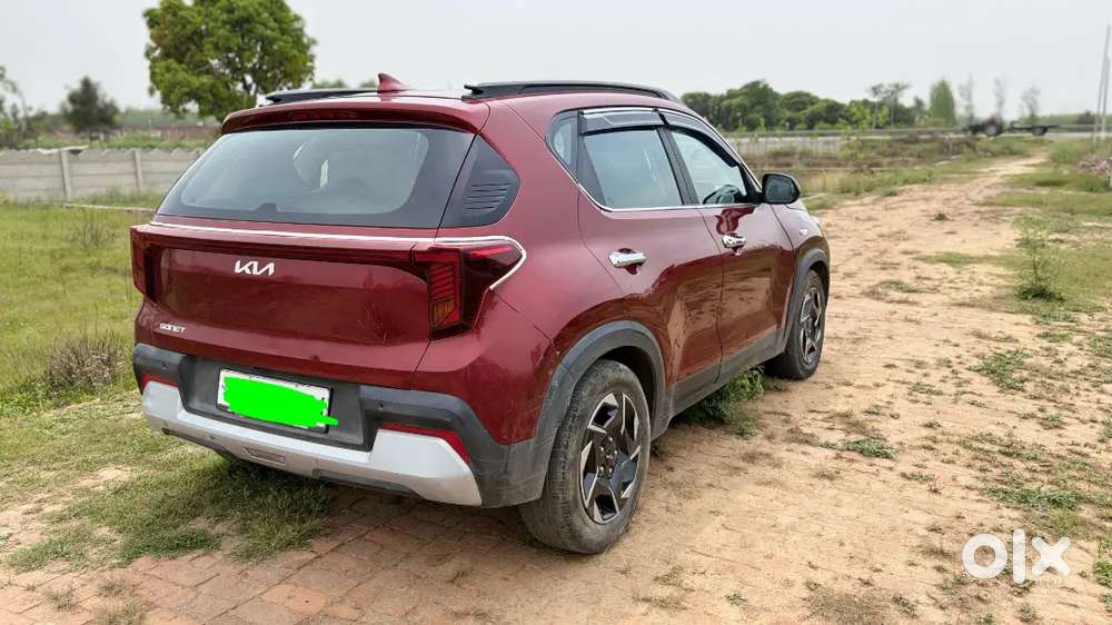 Kia Sonet 2024 Petrol With Sunroof 1 Owner 54 Hzar Chali Htk(o) Model