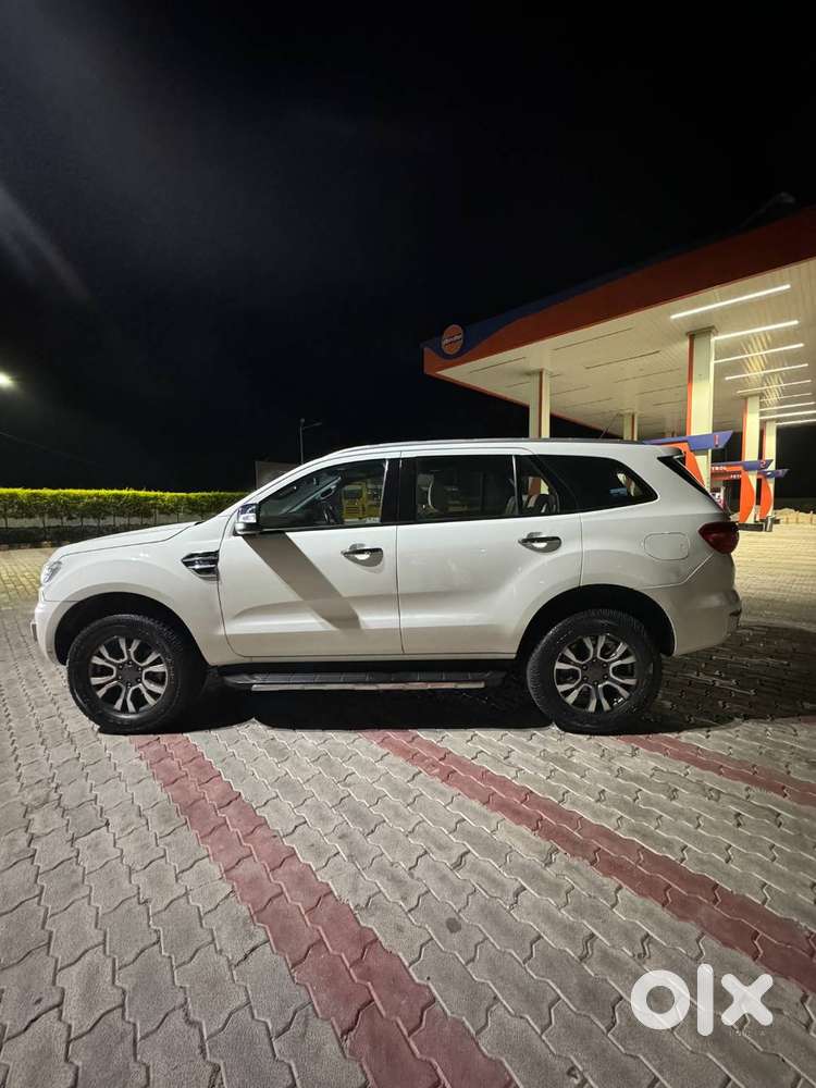 Ford Endeavour 2017