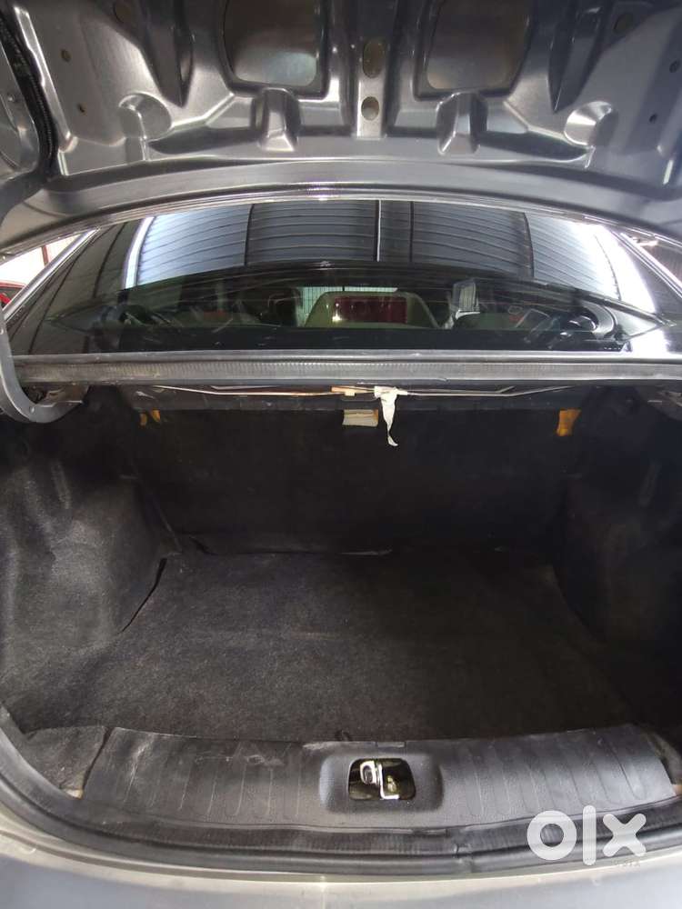 Maruti Suzuki Swift Dzire 1.2 Zxi Bsiv, 2013, Petrol