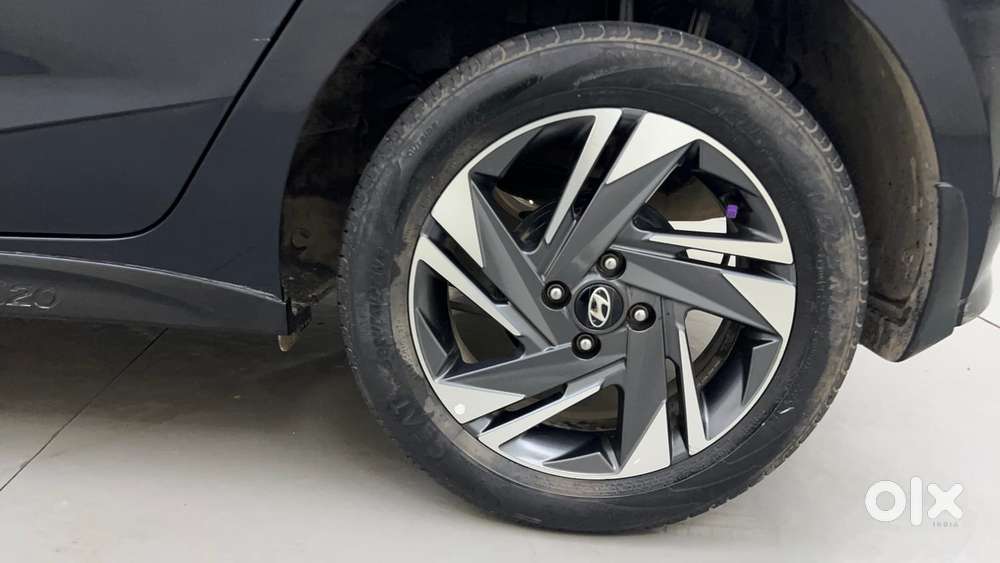 Hyundai New I20 1.2 Asta (o) Mt, 2023, Petrol