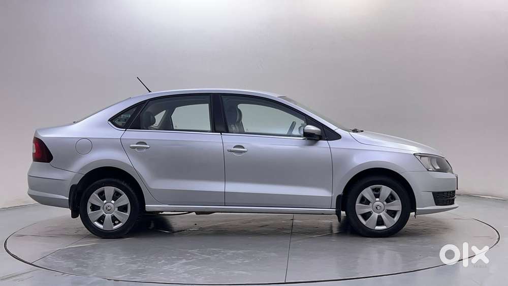 Skoda Rapid 1.0 Tsi Active, 2020, Petrol