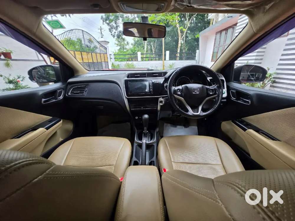 Honda City Petrol Automatic Single Owned Low Km In Showroom Condition