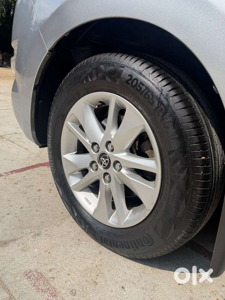 Toyota Innova Crysta 2.4 Vx Mt 8s, 2017, Diesel