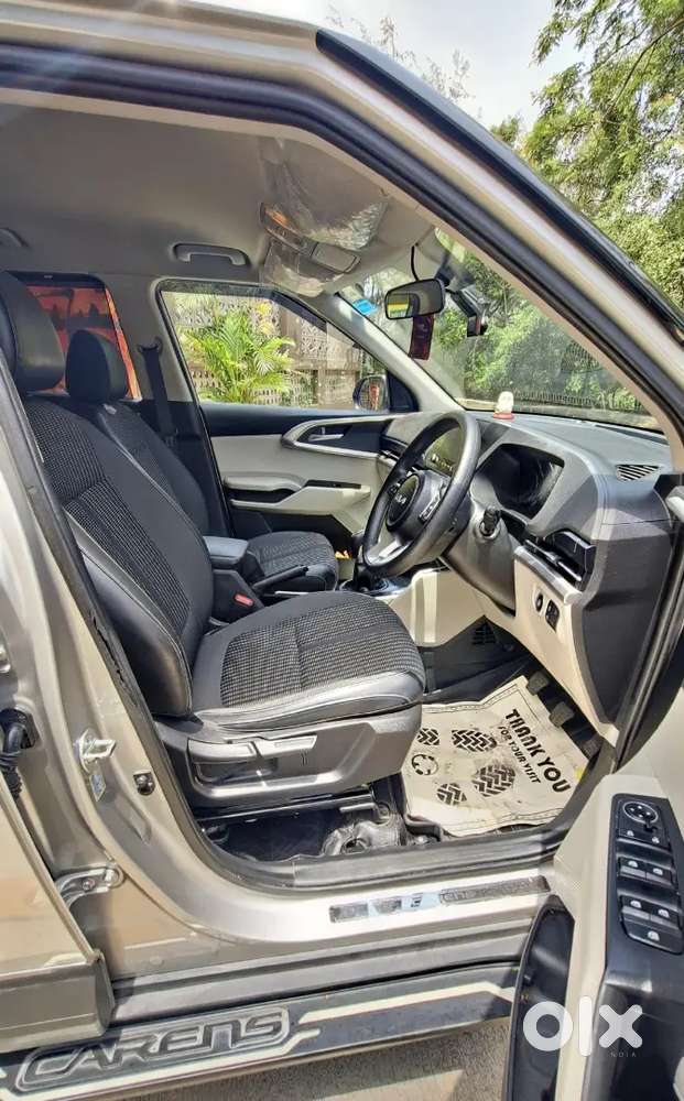 Kia Carens Prestige 2024