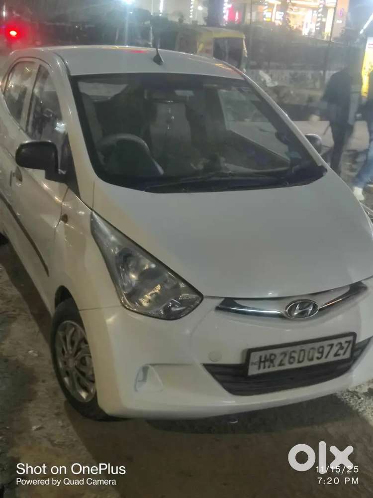 Hyundai Eon 2018 Company Fitted Cng Spinny Wale Phone Nahi Kare