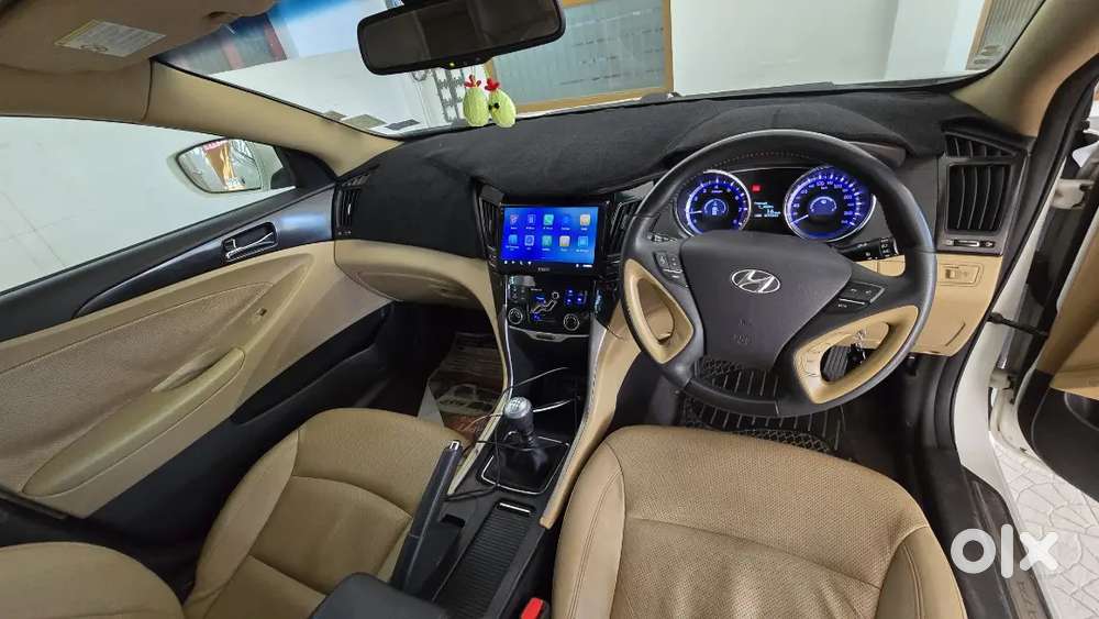 Luxury, Less Driven, Well Maintained Hyundai Sonata