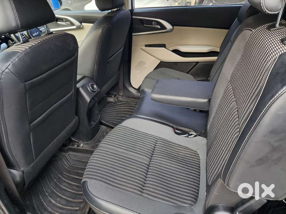 Kia Carens 1.5 Prestige 7 Str, 2023, Petrol