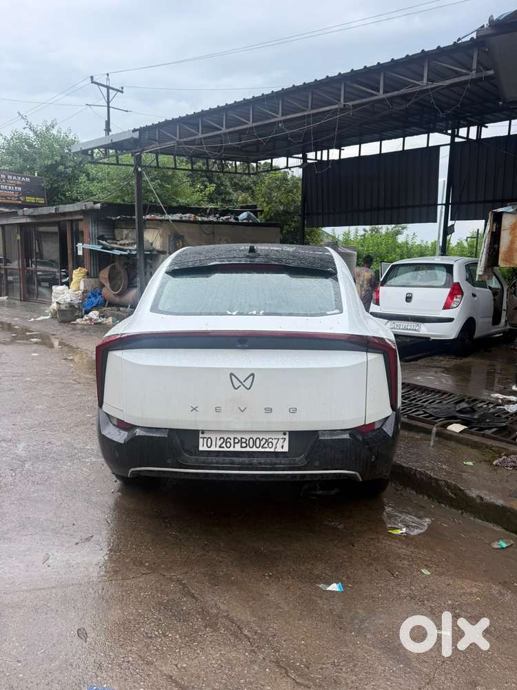 Mahindra Xev 9e Pack Three (top Model), 2025, Electric