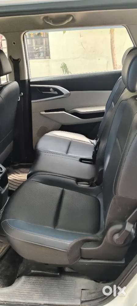 Kia Carens 1.4 Luxury 2025