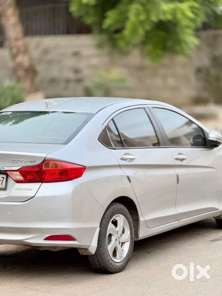 Top Model With 100% All Functions Workcity 2015 Diesel Well Maintained