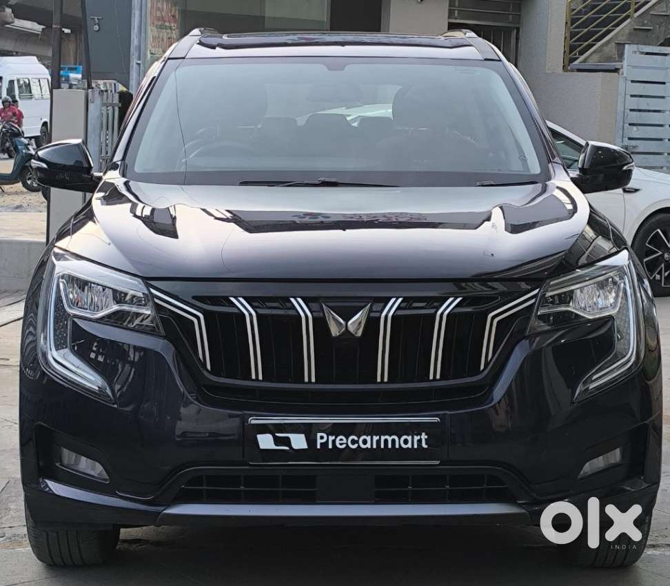Mahindra Xuv700 2.0 Ax 5 Petrol Mt 7 Str, 2022, Petrol