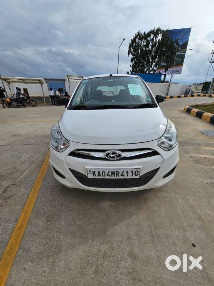 Hyundai I10 Magna O, 2016, Petrol