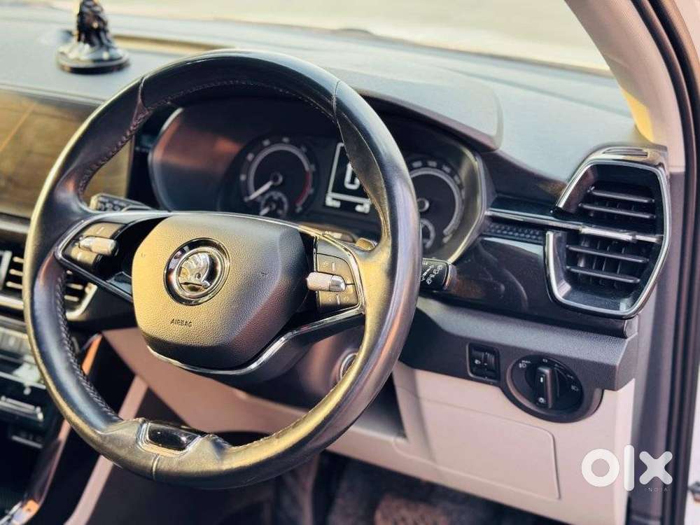 Skoda Kushaq 1.0 Tsi Style At, 2022, Petrol