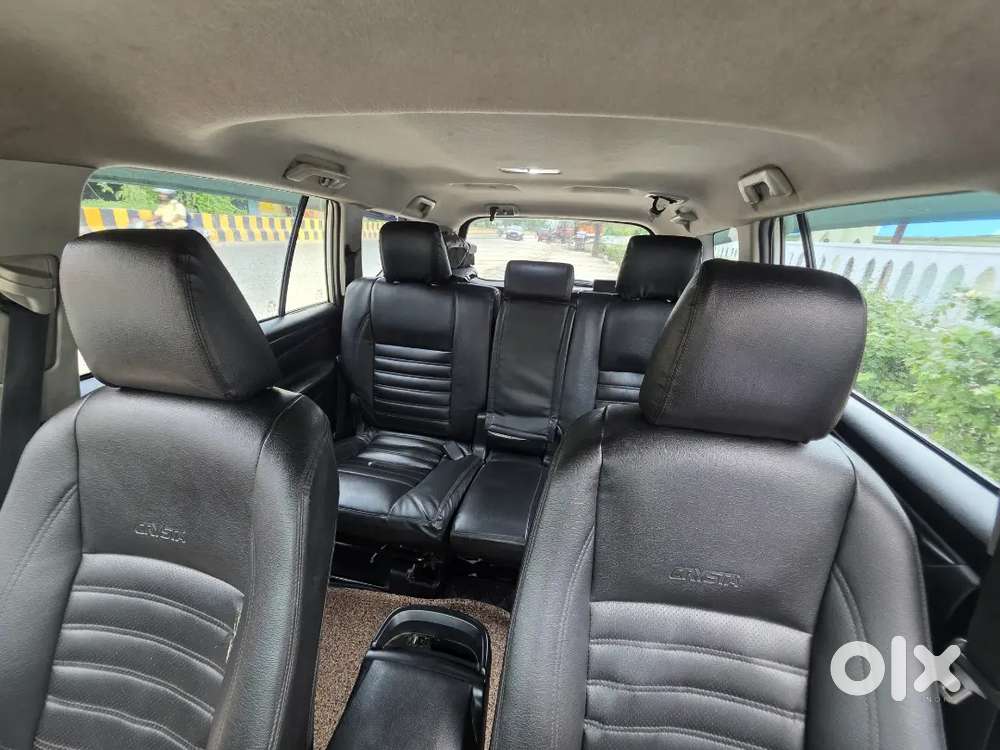 Toyota Innova Crysta 2020 Diesel 120000 Km Driven