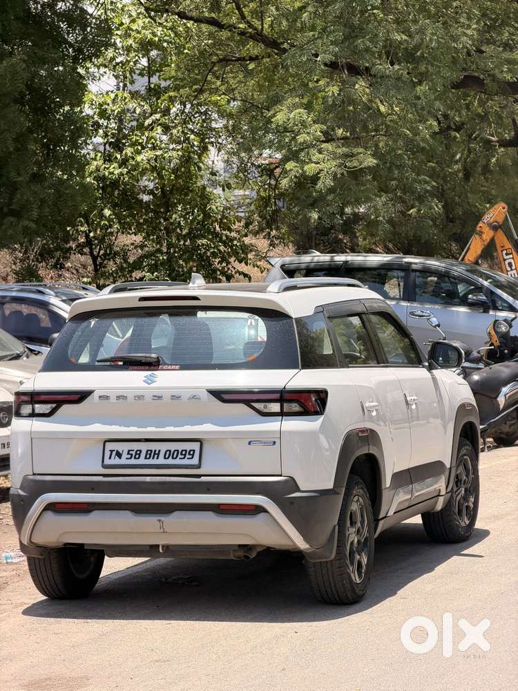 Maruti Suzuki Brezza 1.5 Zxi At Smart Hybrid, 2022, Petrol