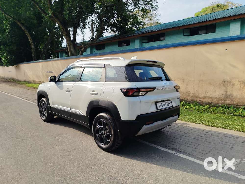 Maruti Suzuki Brezza 1.5 Zxi Smart Hybrid, 2023, Petrol