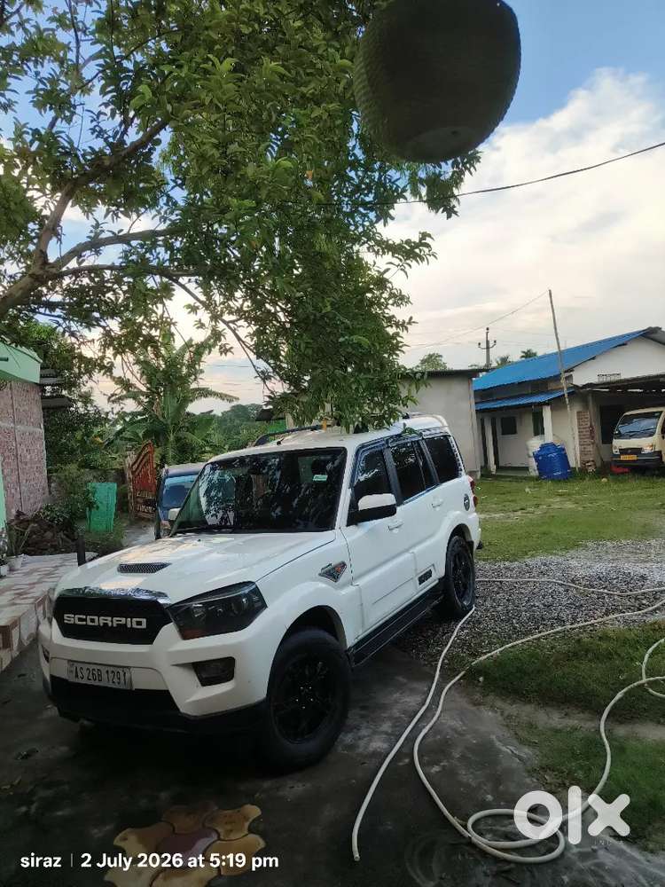 Mahindra Scorpio S10 Diesel 2017